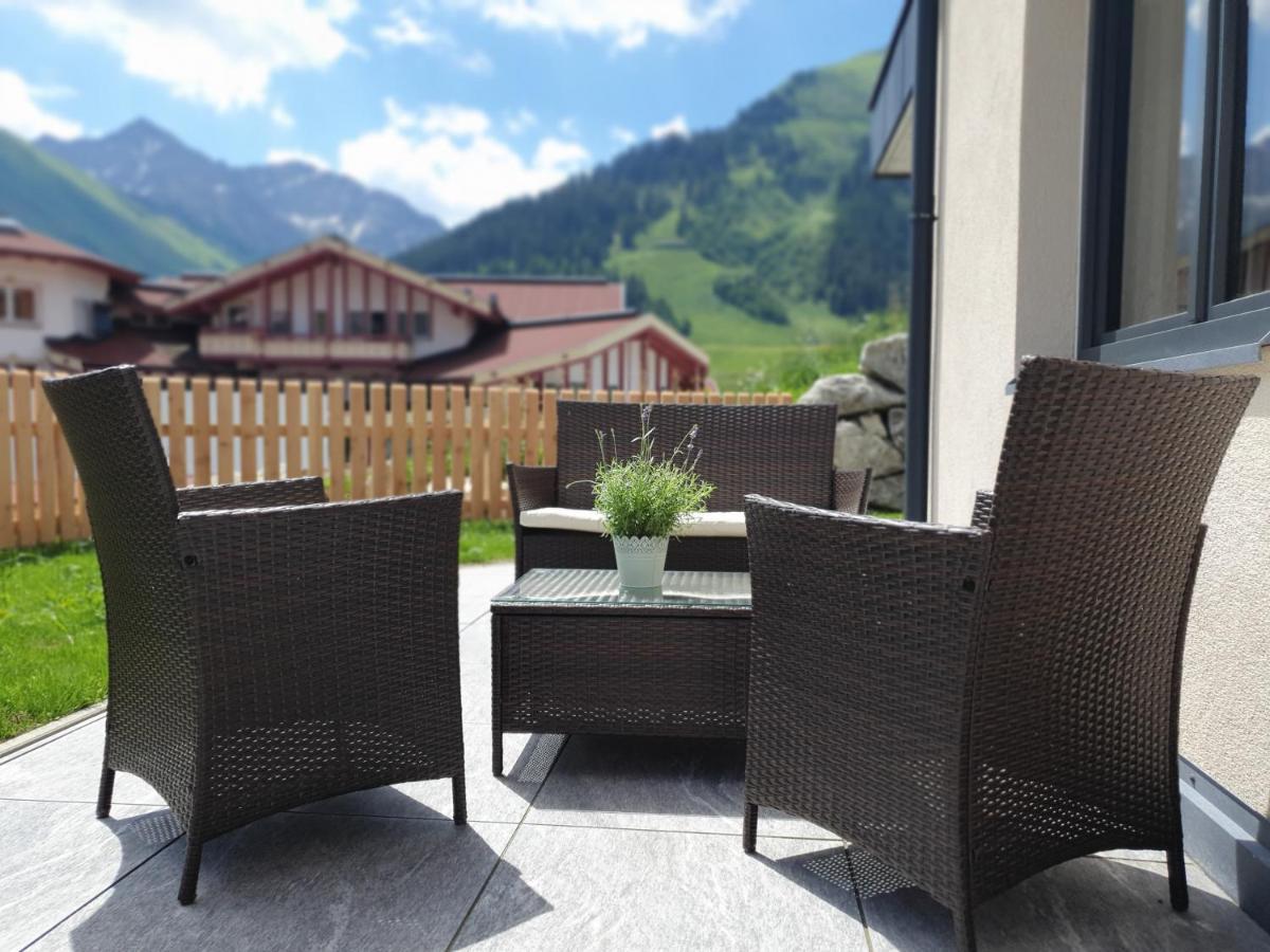 Alpenflair Lägenhet Berwang Exteriör bild